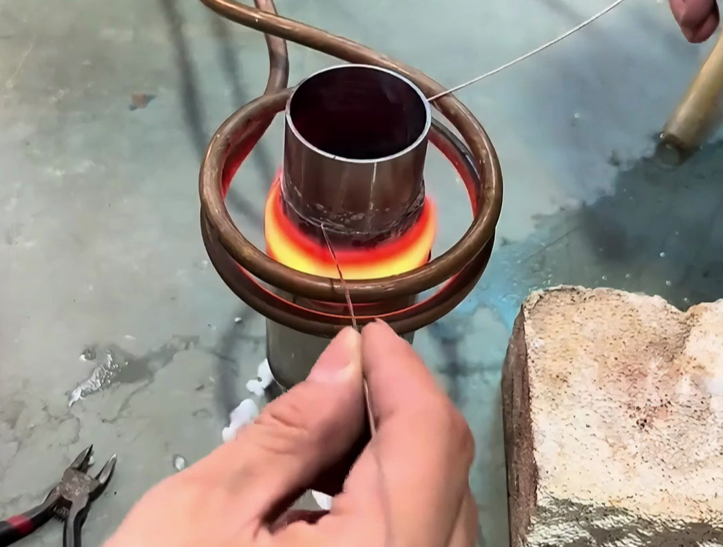 不銹鋼管焊接就選海拓高頻焊接機(jī)！薄壁管釬焊再也不發(fā)愁